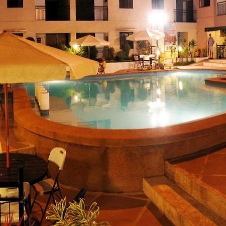 Lancaster Hotel Cebu ماكتان المظهر الخارجي الصورة
