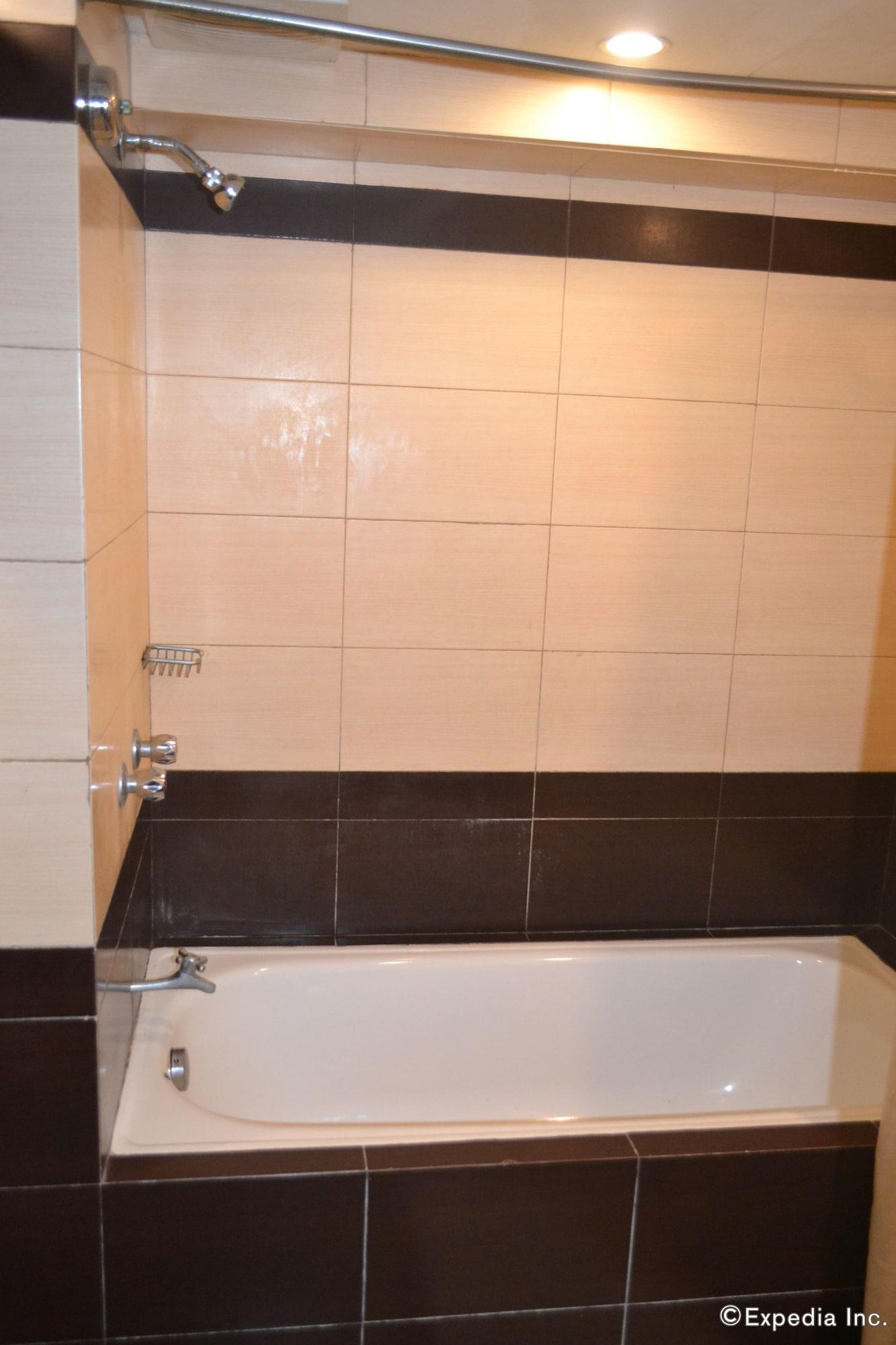 Lancaster Hotel Cebu ماكتان المظهر الخارجي الصورة
