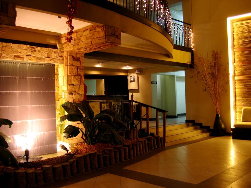 Lancaster Hotel Cebu ماكتان المظهر الخارجي الصورة