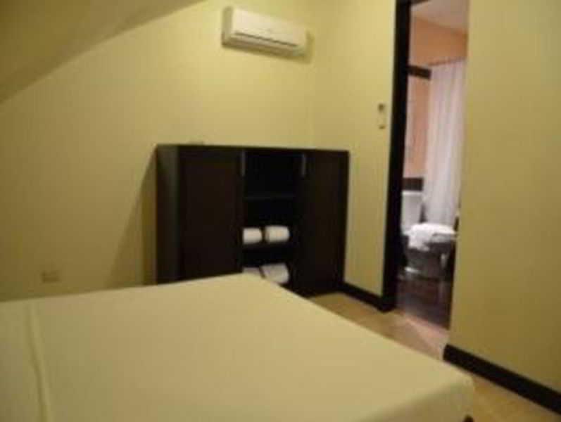 Lancaster Hotel Cebu ماكتان المظهر الخارجي الصورة